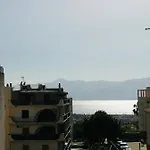 Vistamare 아파트 *