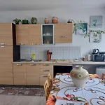 Vistamare 아파트 *
