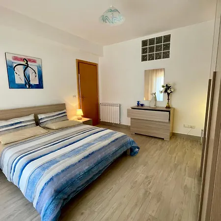 Vistamare Apartamento *